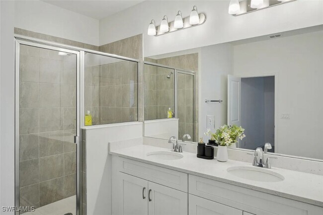 Building Photo - 3021 Juniper Wy