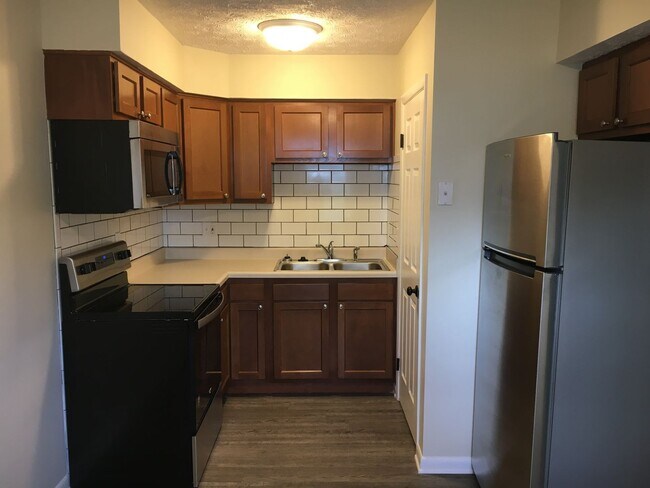 Building Photo - 3001 McGuffey
