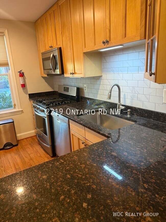Building Photo - 2219 Ontario Rd NW