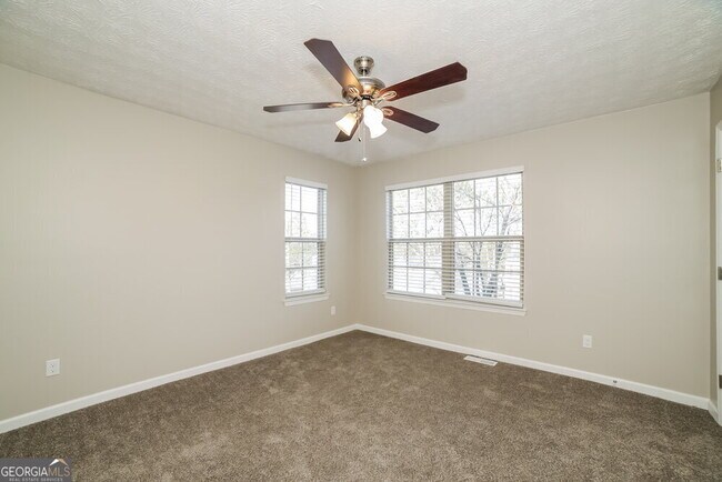 Building Photo - 7013 Grinder Dr