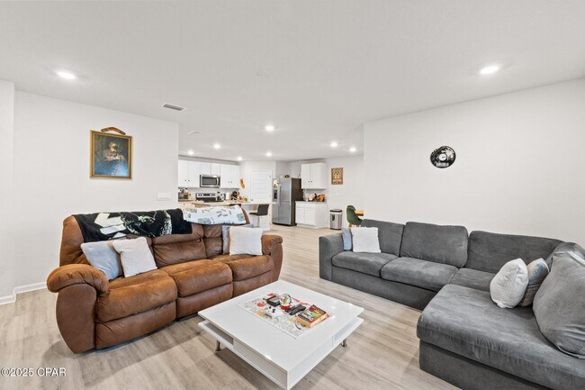 Building Photo - 6428 Slabinski Ln