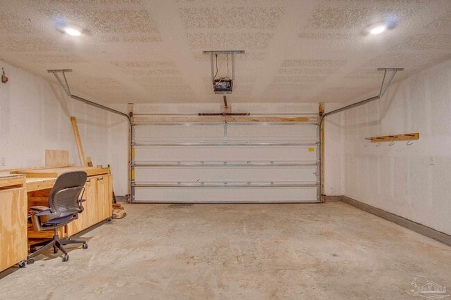 Building Photo - 10589 Queens Gate Cir