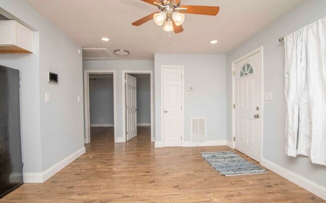 Building Photo - 2515 Wilson Ave