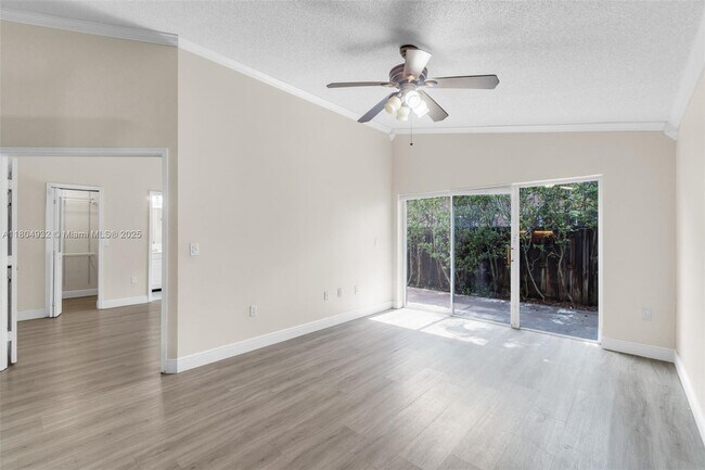 Building Photo - 14761 SW 156th Ave