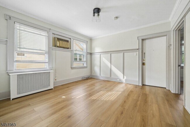 Building Photo - 378 Boyden Ave