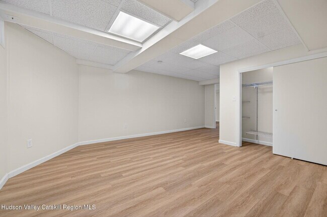 Building Photo - 21 Ulster Ave