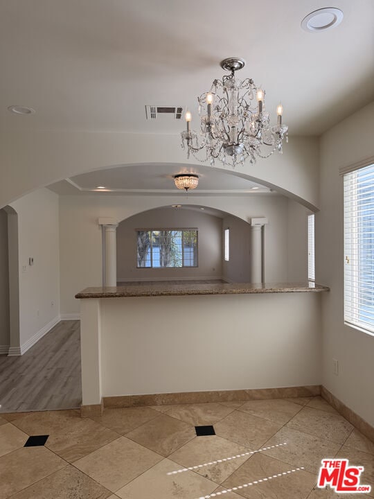 Building Photo - 153 N Hamilton Dr