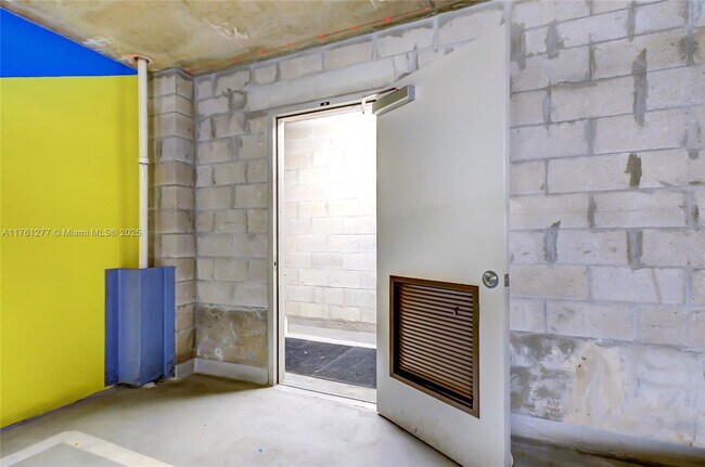 Building Photo - 4250 Biscayne Blvd