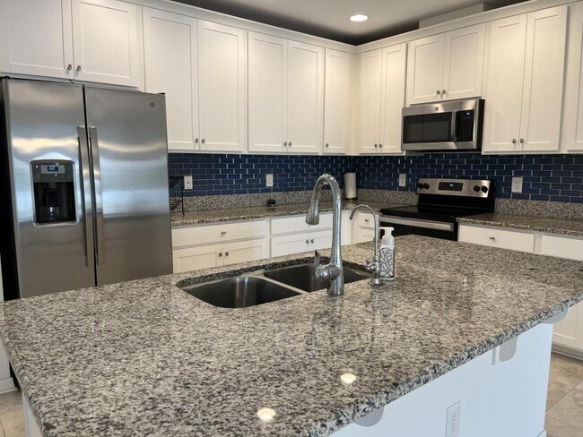 Building Photo - 12218 Gothic Rd