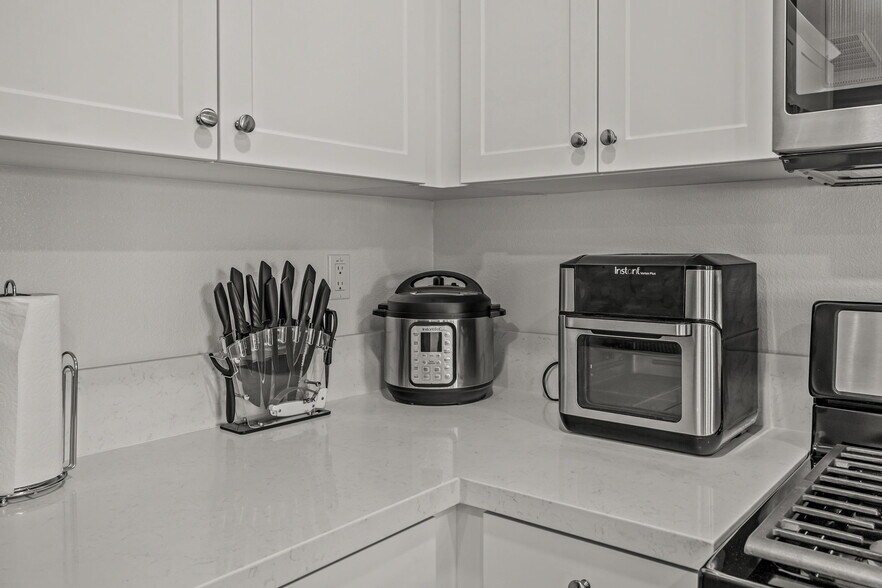 Building Photo - 28427 Partridge Way