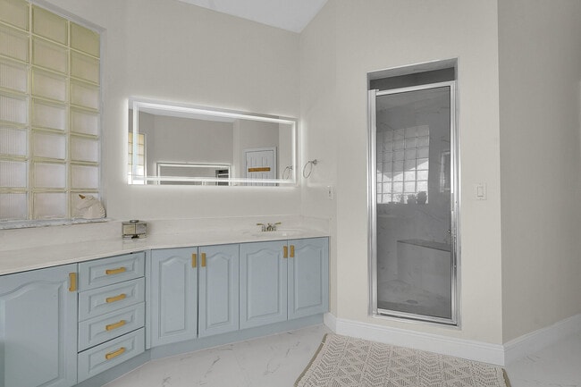 Building Photo - 13620 Folkestone Ct