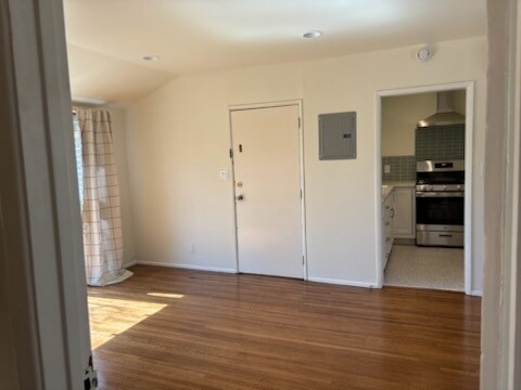 Building Photo - 1155 Oxley St