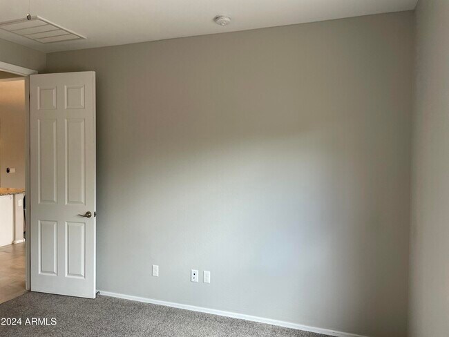 Building Photo - 16607 W Mescal St