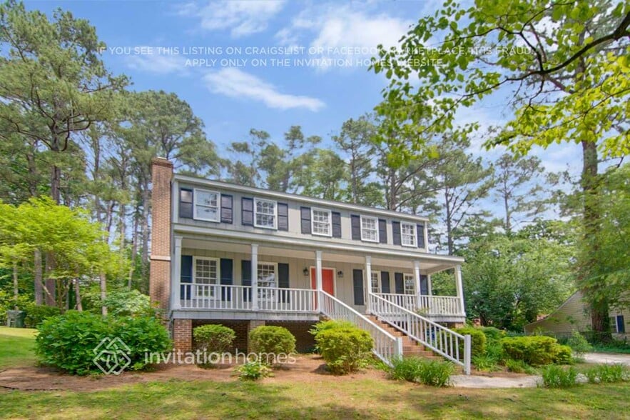 Building Photo - 5808 Heatherbrook Cir