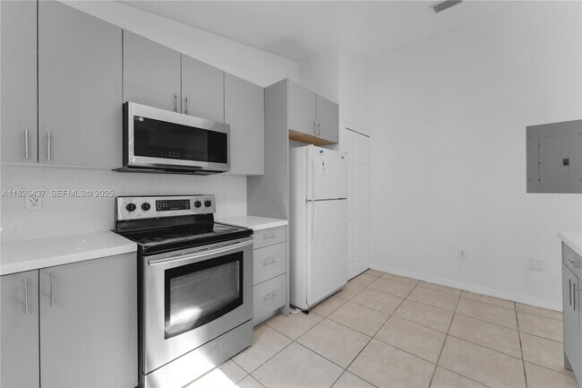 Building Photo - 22921 SW 88th Pl