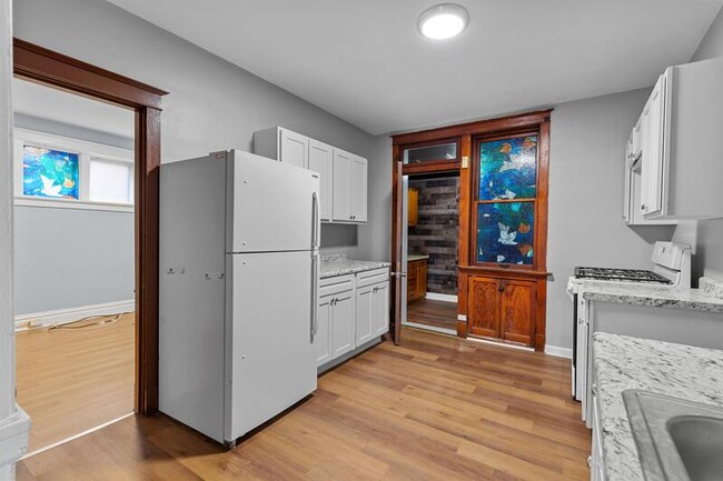 Building Photo - 3208 Delor St