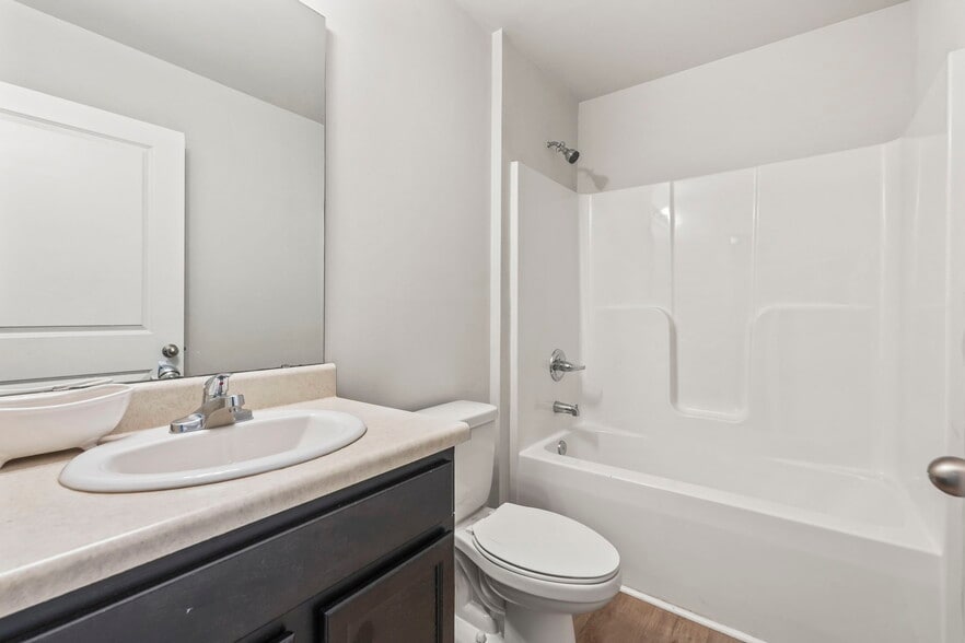 Building Photo - 1789 Sapphire Dr