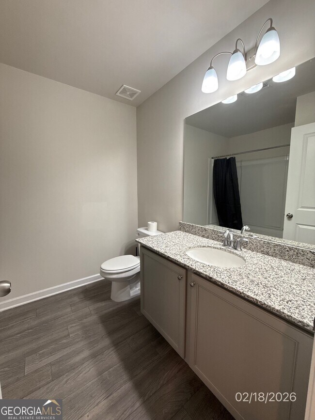 Building Photo - 333 S Point Blvd