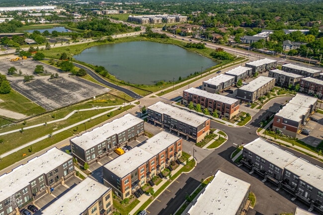 Building Photo - 2246 Venture Dr