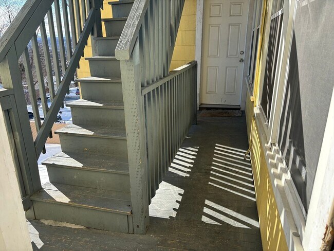 Building Photo - 26 Catharine St