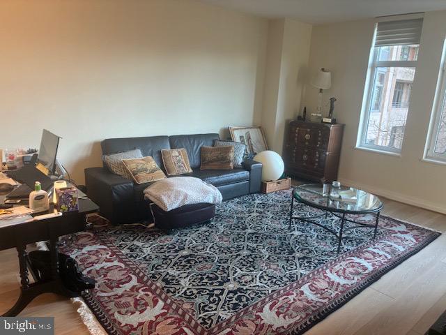 Building Photo - 8220 Crestwood Heights Dr