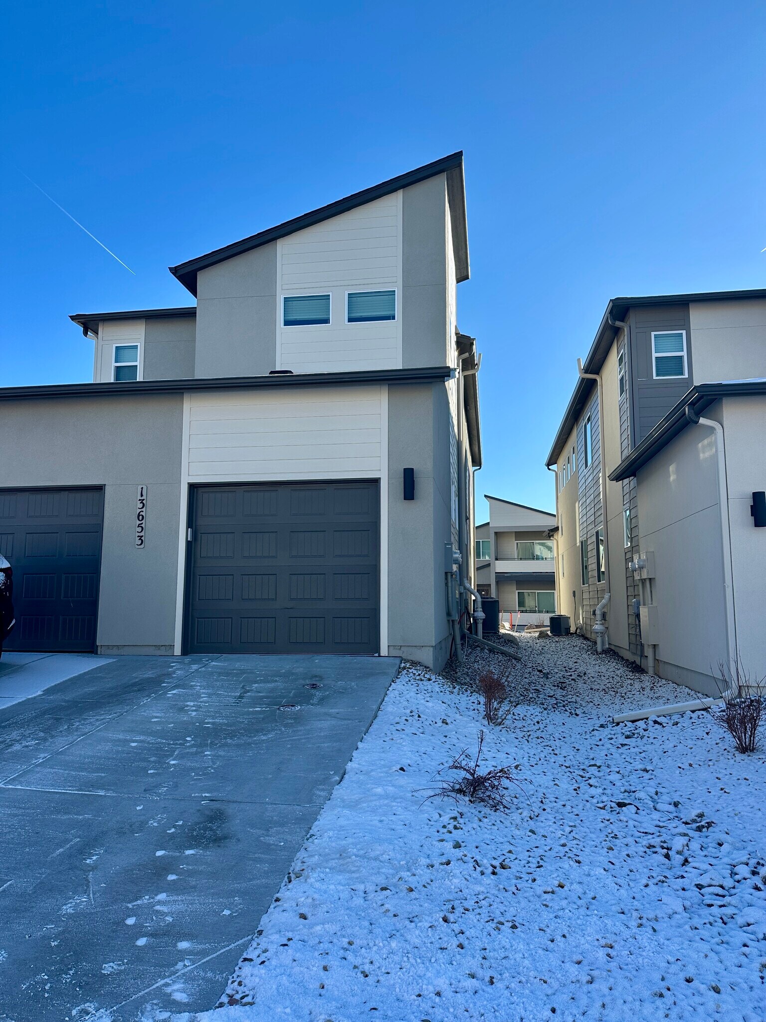 Exterior w/ garage - 13653 Frost Bitten Grv