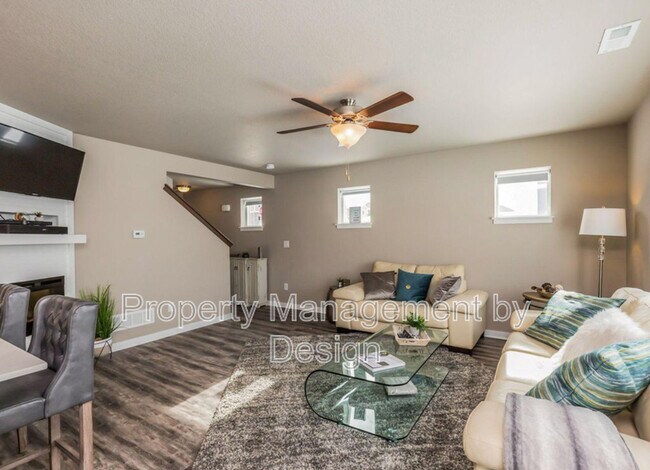 Building Photo - 763 NE Macey Way