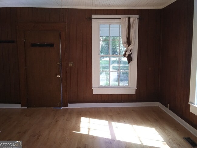 Building Photo - 178 Fayette Ave