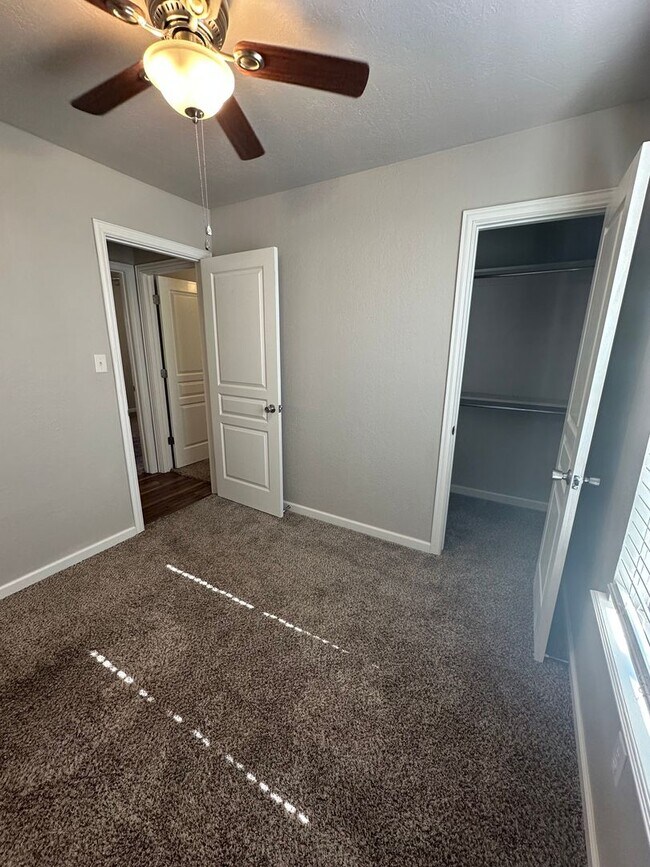 Building Photo - Total Remodel 3bed, 2bath, 2car in S Norman