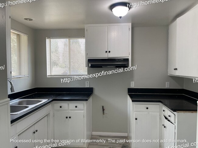 Building Photo - Nice Home For Rent (Front House)
