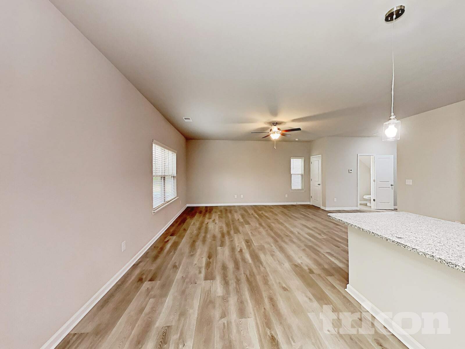 Building Photo - 139 Spring Knoll Dr