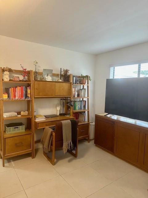 Building Photo - 1750 NE 144th St