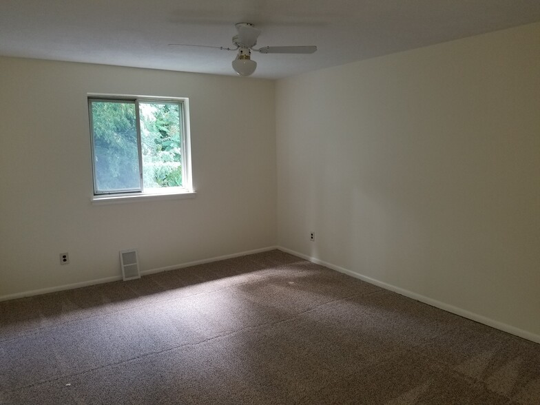 Bedroom - 7 Rockford Rd