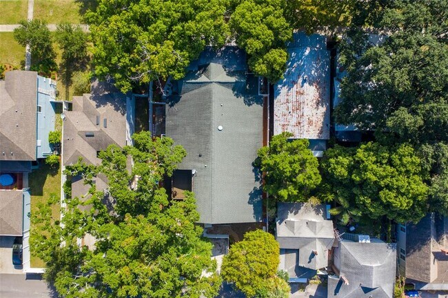 Building Photo - 802 8th St N