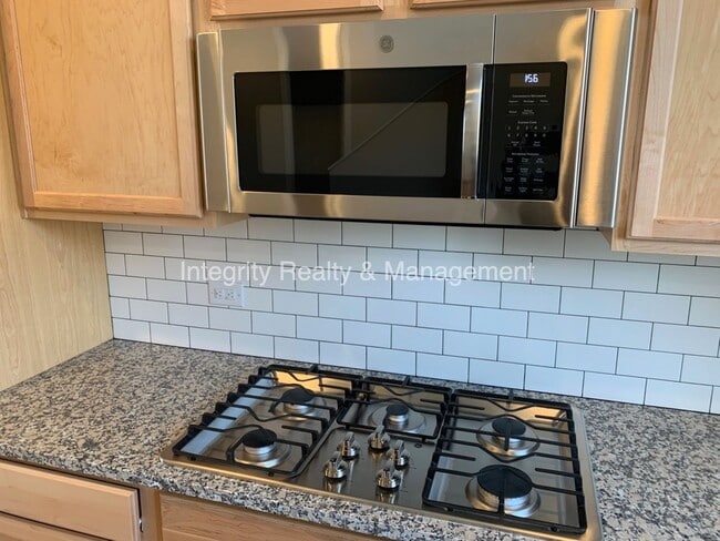 Building Photo - 3598 Cerf Wy