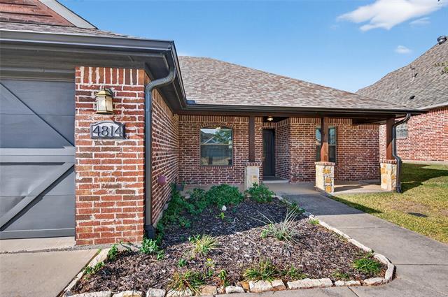 Building Photo - 4814 Hilre Dr