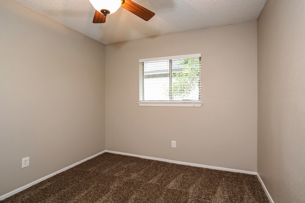 Building Photo - 4302 Shalom Creek Ln