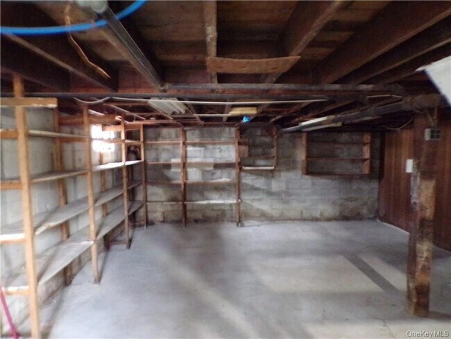 Building Photo - 2 Mertes Ln