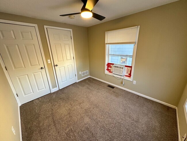 Building Photo - Updated 5-BR, 2-BA Apartment by the U of M Available!