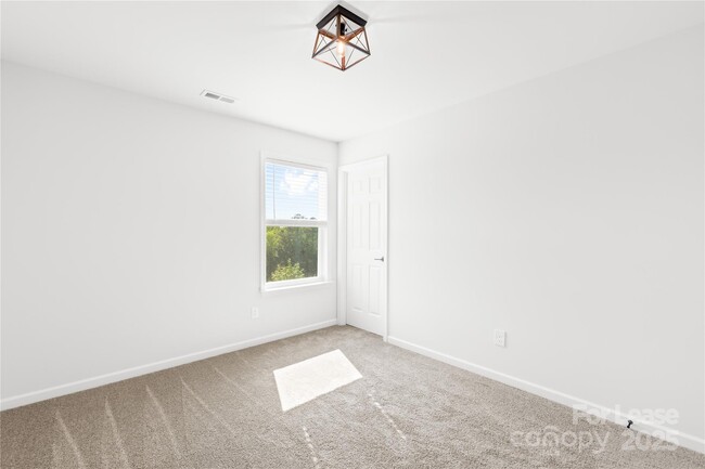 Building Photo - 18016 Wilbanks Dr