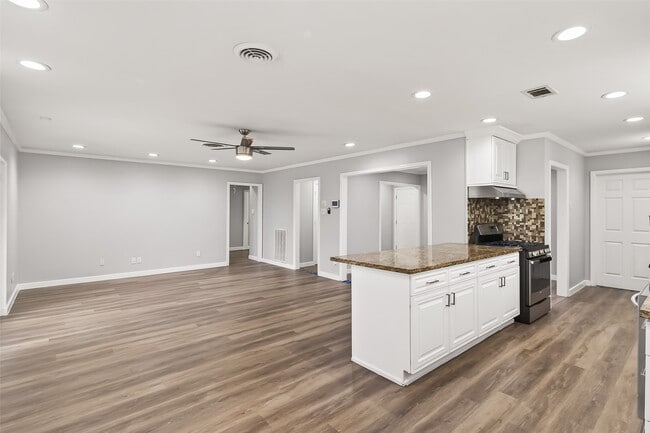 Building Photo - 9670 Judalon Ln