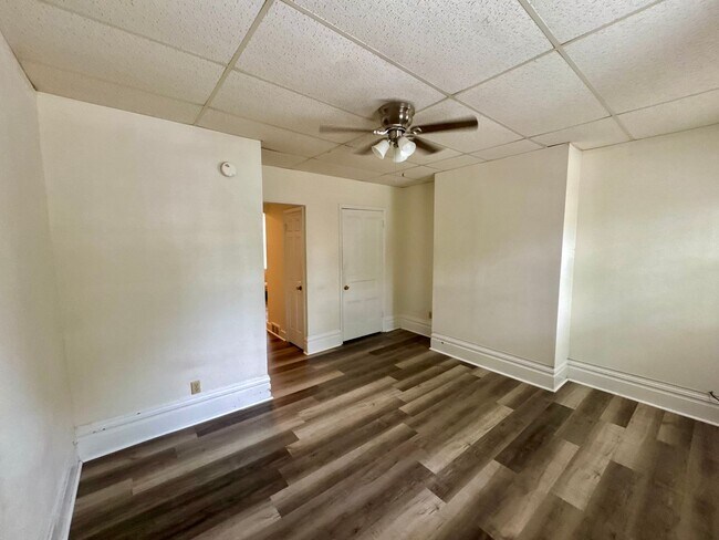 Building Photo - 1509 Hatteras St