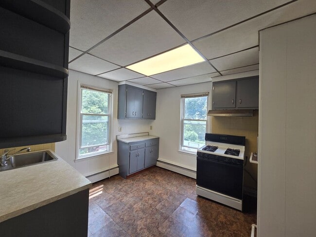 Building Photo - 293 Burgess Pl