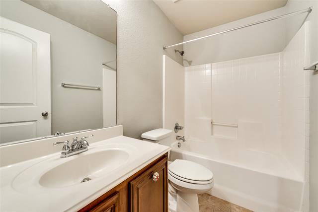 Building Photo - 1613 Applegate Way