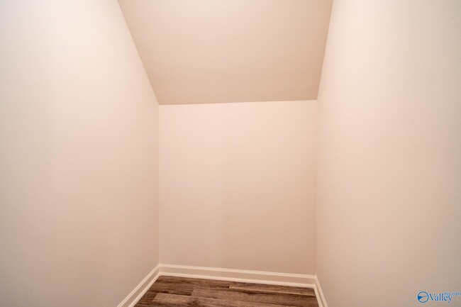 Building Photo - 217 Bay Pine Dr
