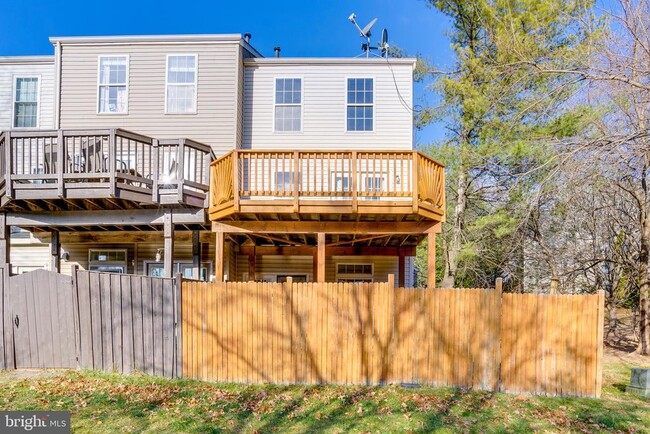 Building Photo - 4242 Wheeled Caisson Square