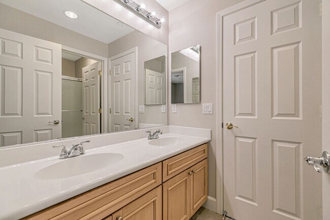 Building Photo - Remodeled Home in Communication Hill