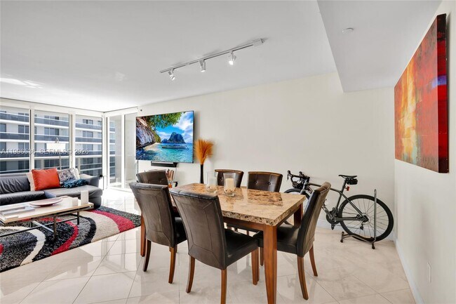 Building Photo - 1850 S Ocean Dr