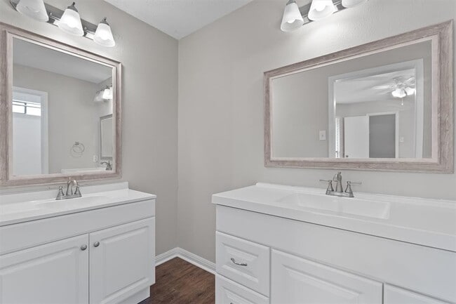 Building Photo - 13357 Water Oak Ln