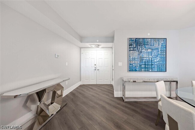 Building Photo - 6075 Pelican Bay Blvd